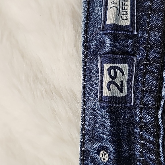 Women's Jean Capri - Picture 8 of 10